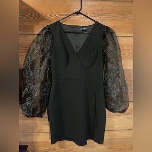 Homecoming Dress with Poofy Sleeves - Body Shaping !!